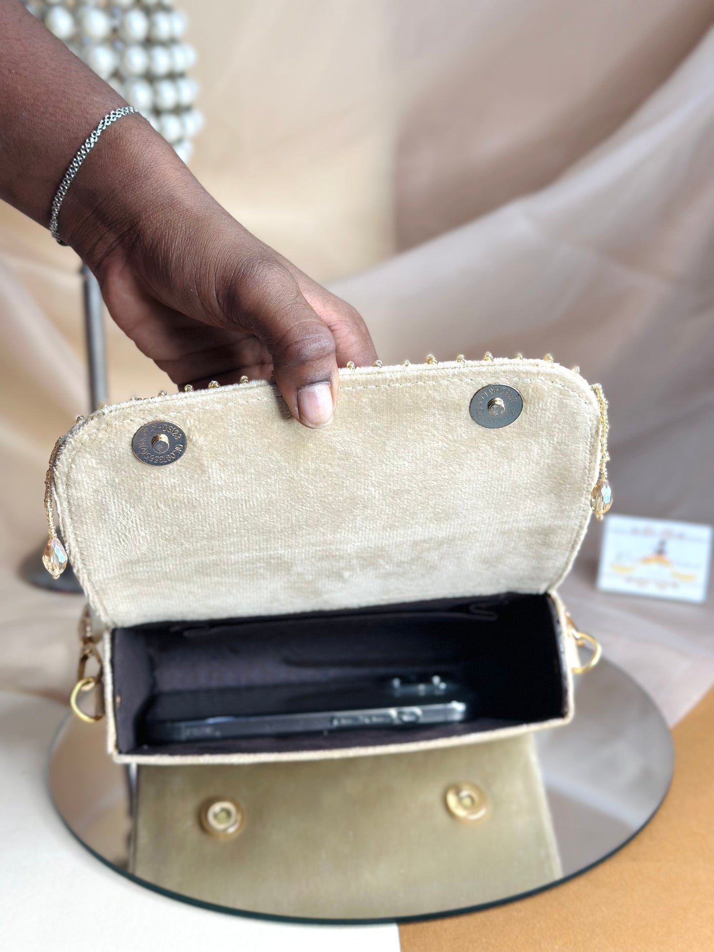 Noor Flap Bag