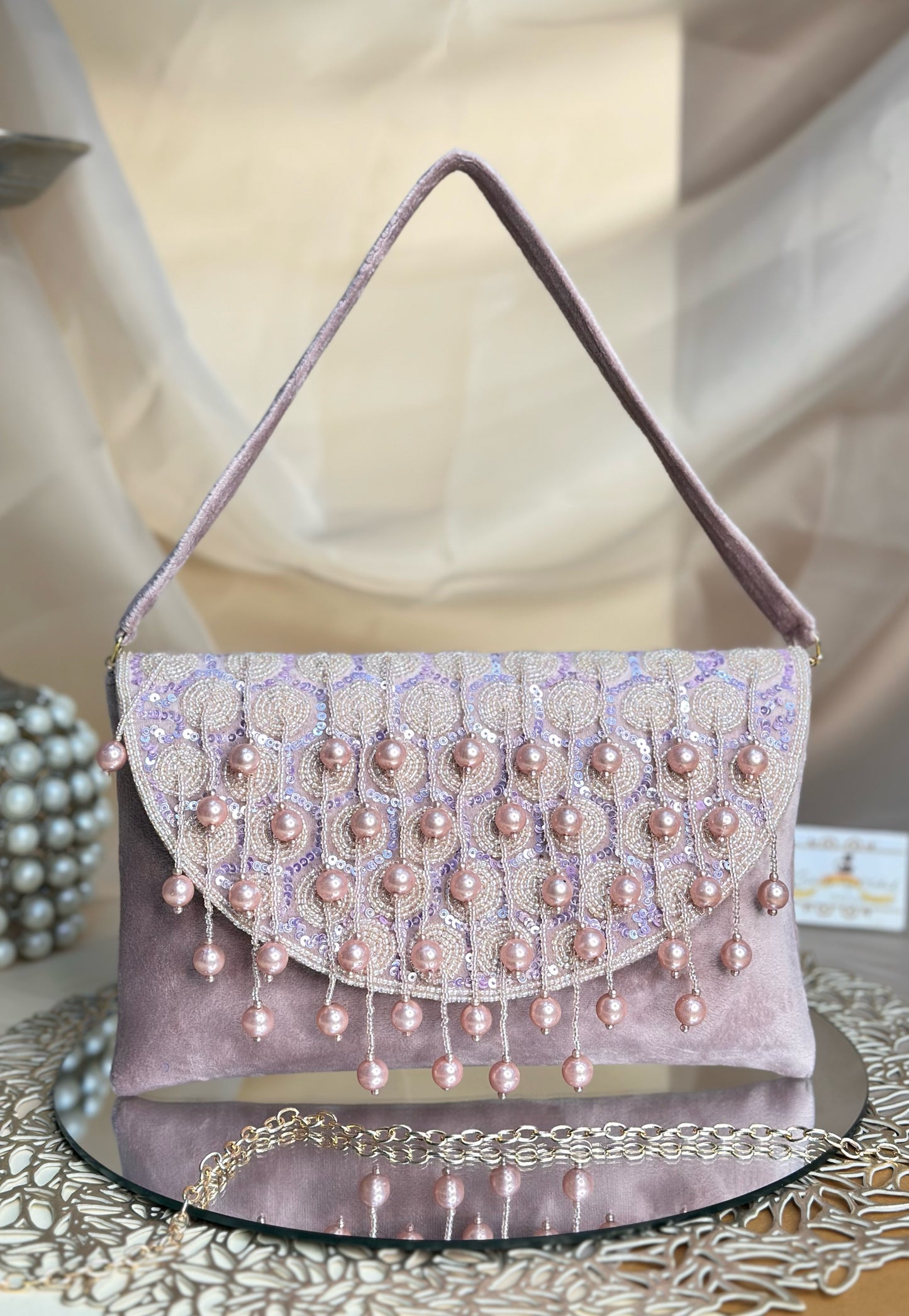 Glory Sling Bag