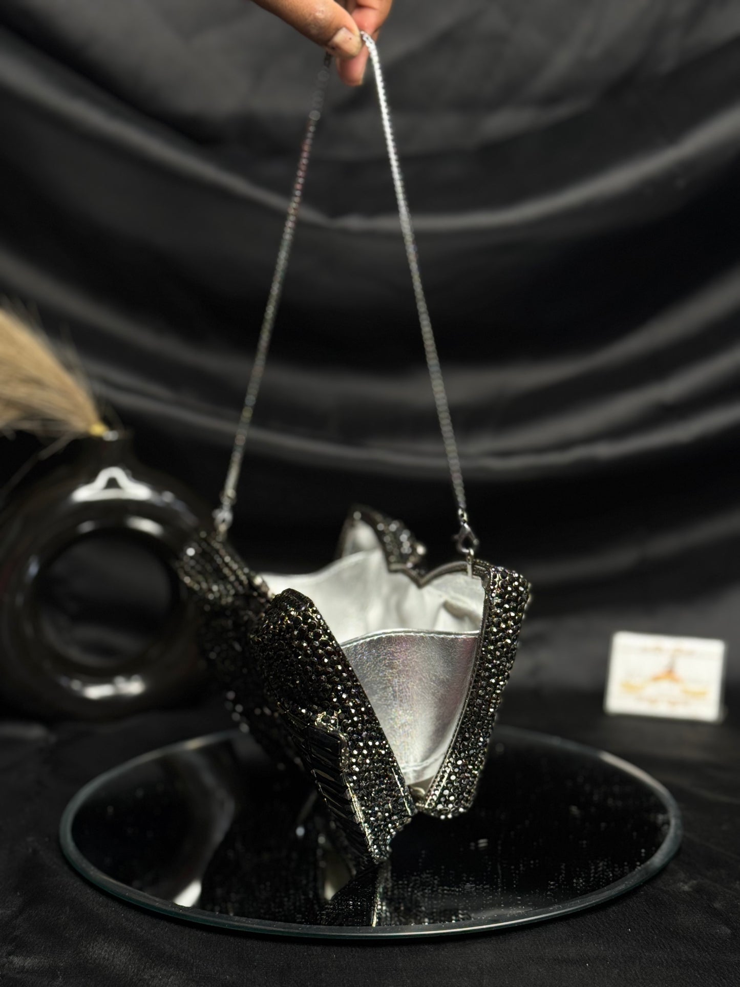 Premium Bow Crystal Clutch - Black