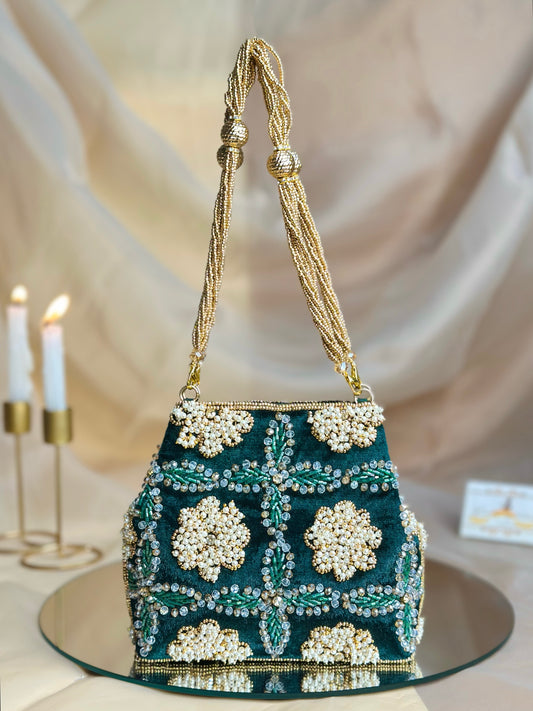 Qurbat Bag