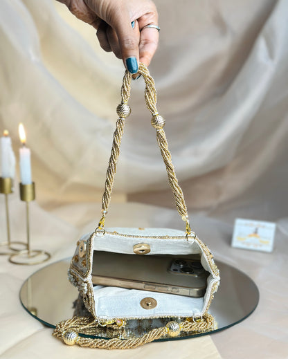 Qurbat Bag