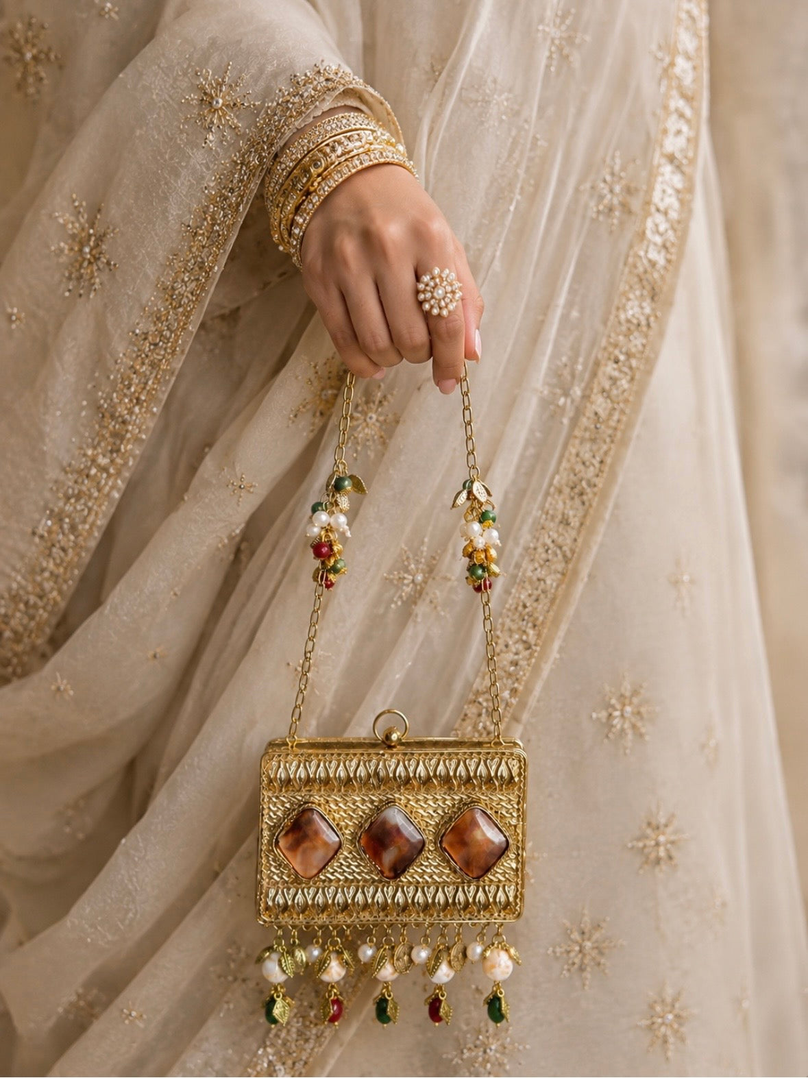 Teen Ratna Heritage Bag