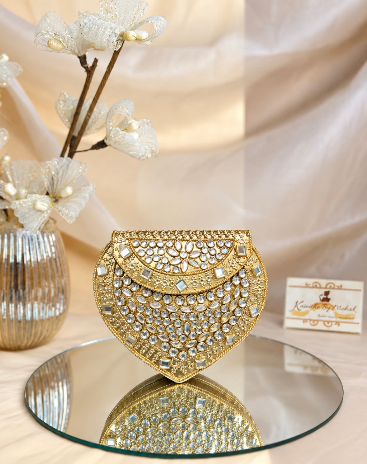 Apsara Kundan Clutch