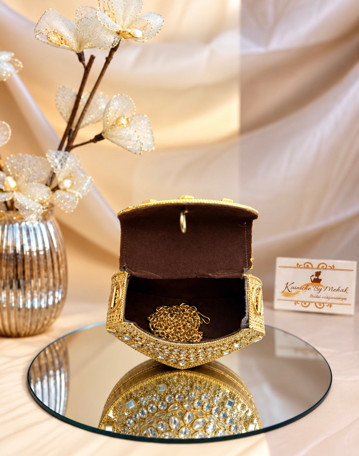 Apsara Kundan Clutch