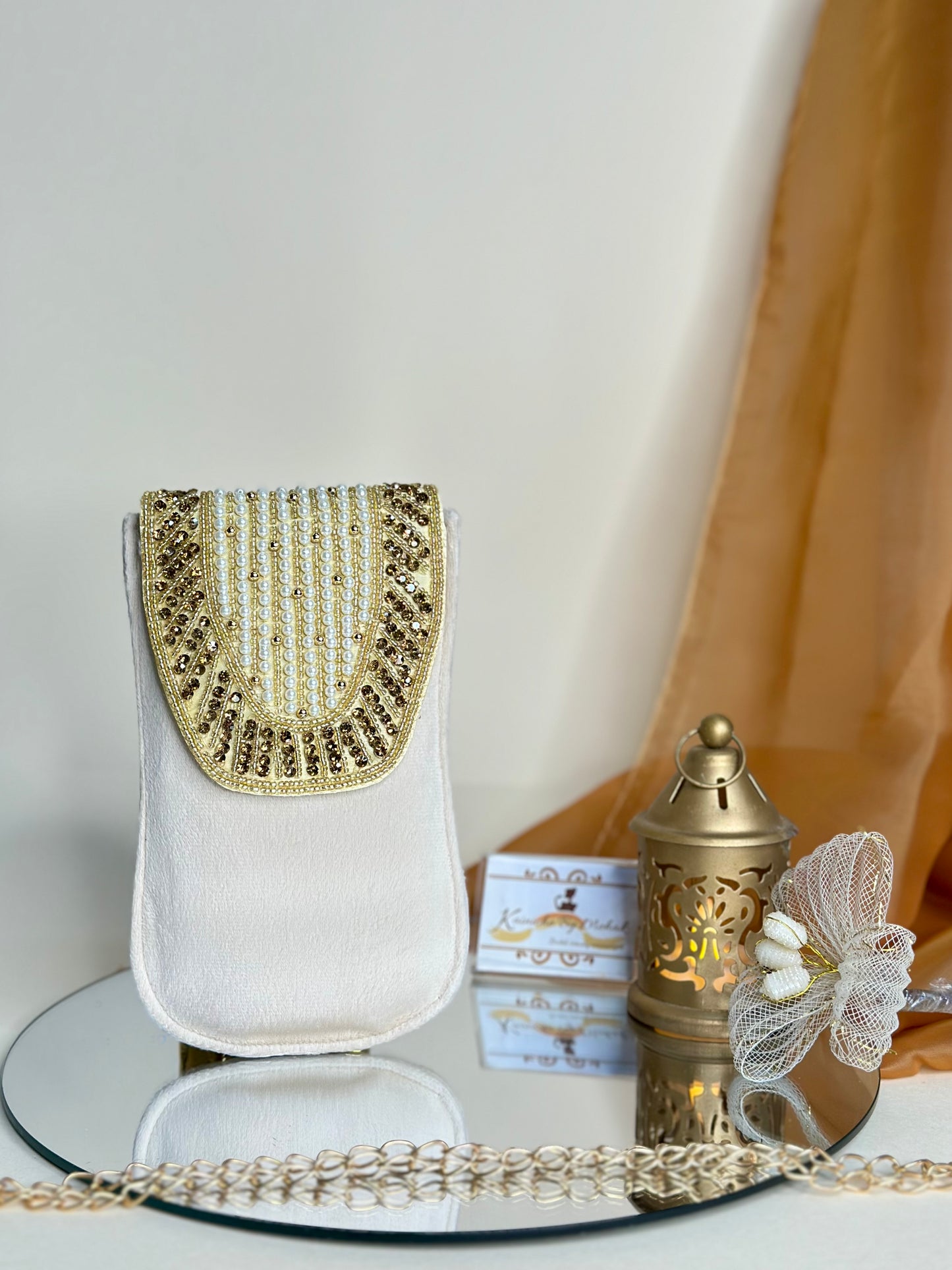 Candice Mobile Sling