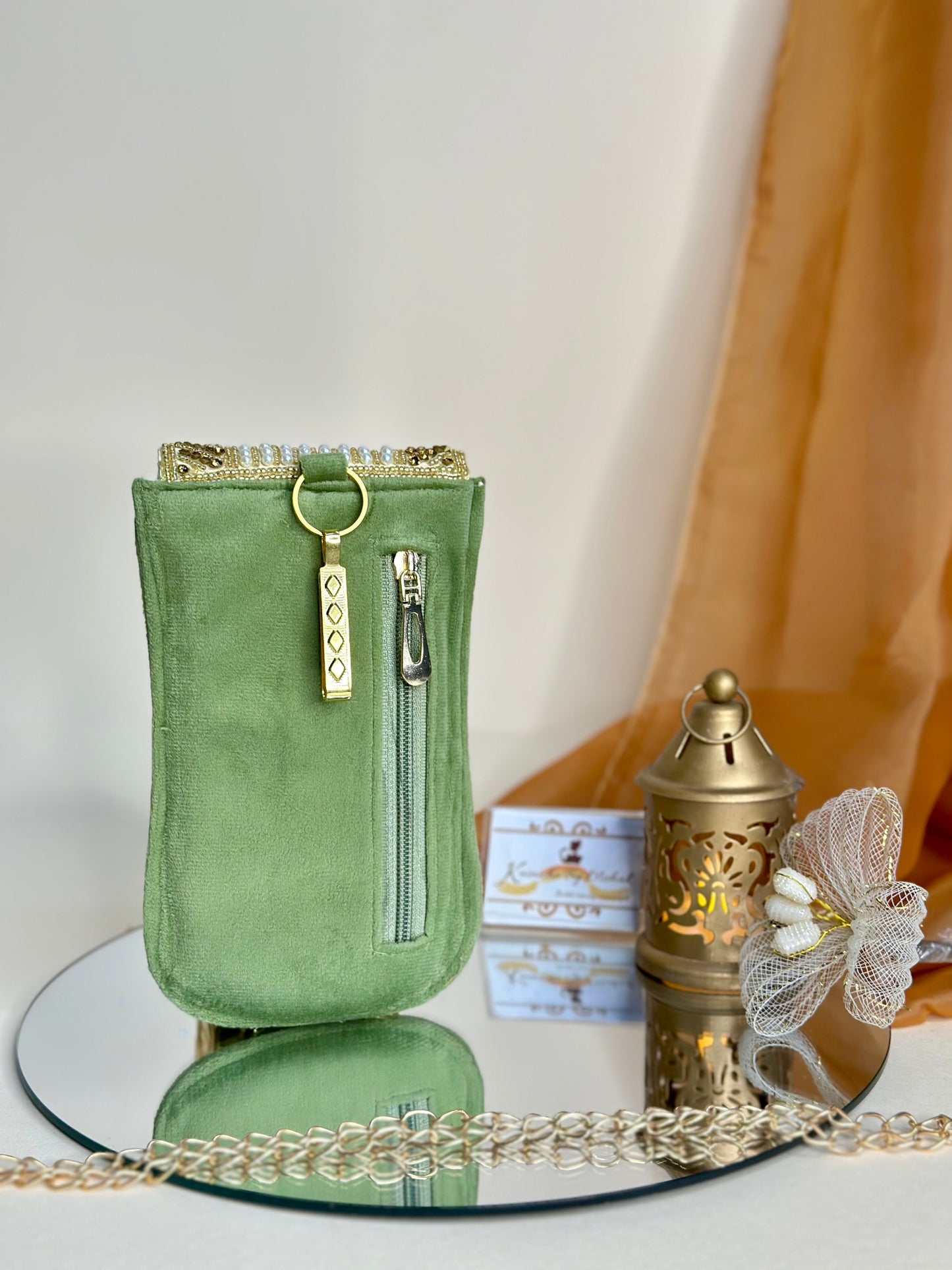 Candice Mobile Sling