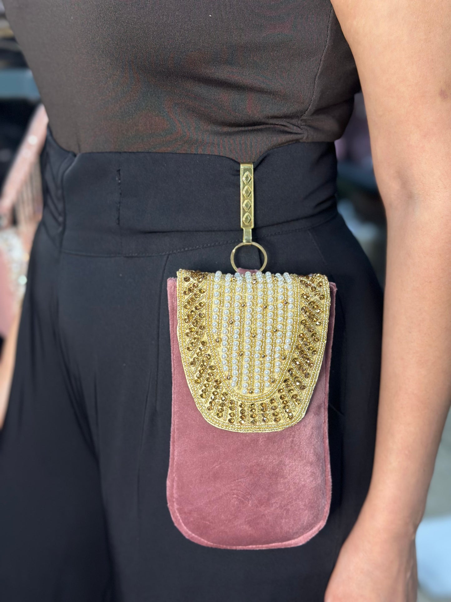 Candice Mobile Sling