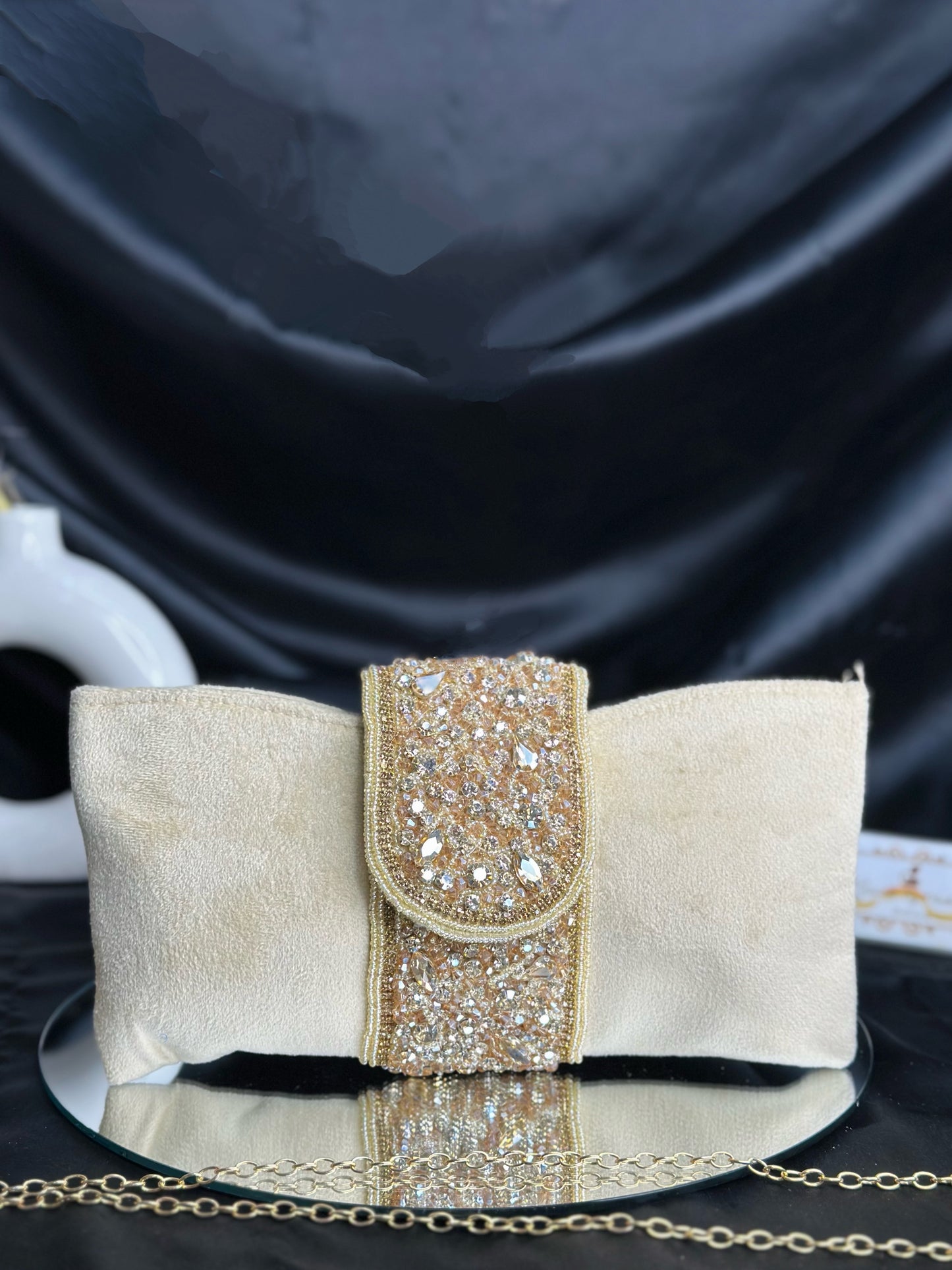 Ishaara Sling Bag