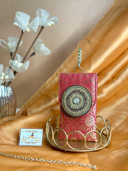 Mehrunissa Mobile Sling