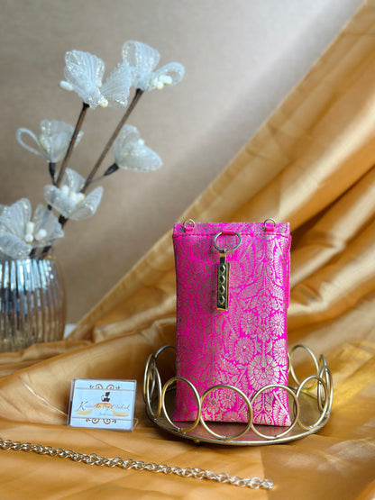 Mehrunissa Mobile Sling