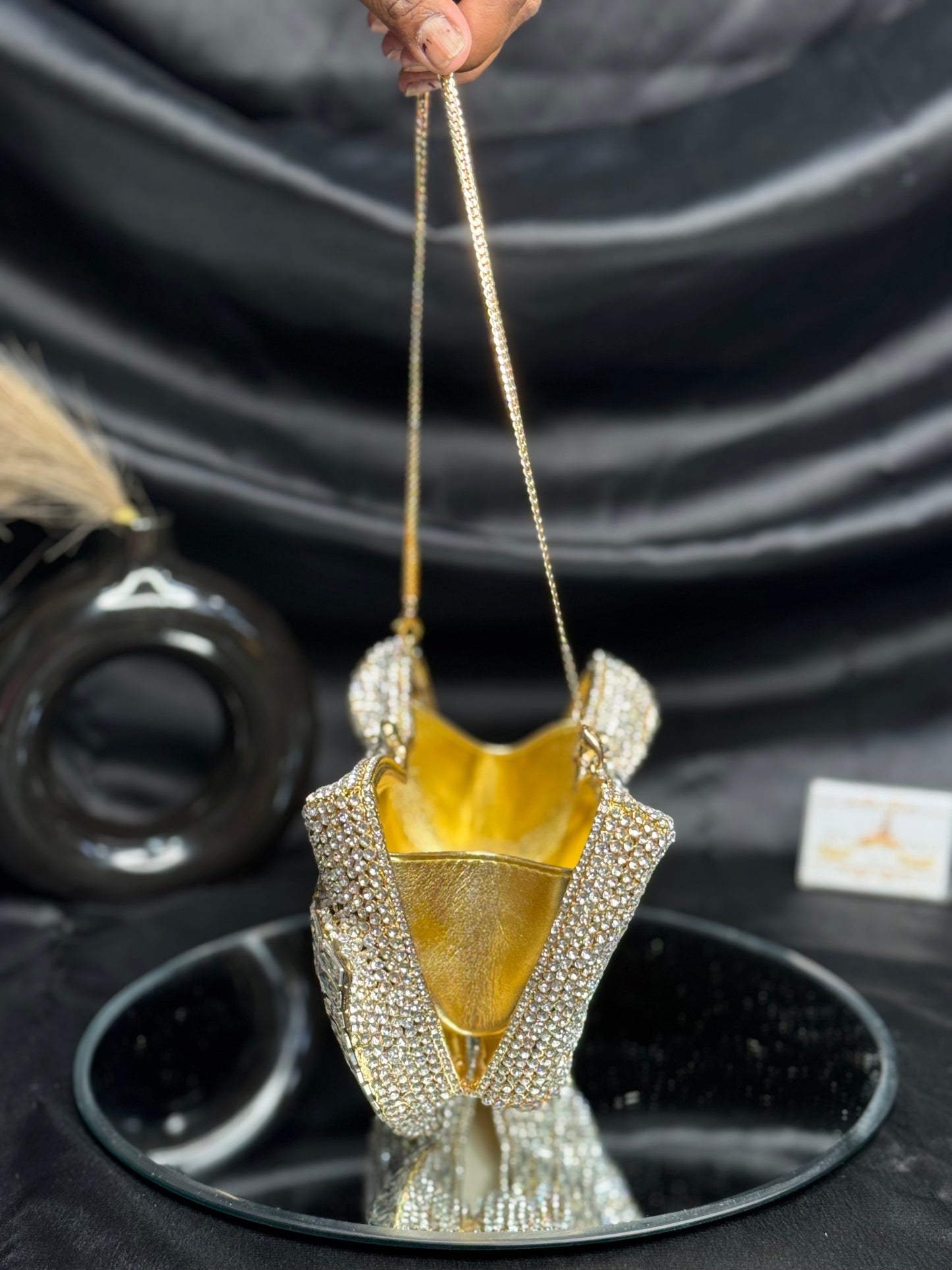 Premium Bow Crystal Clutch - Gold
