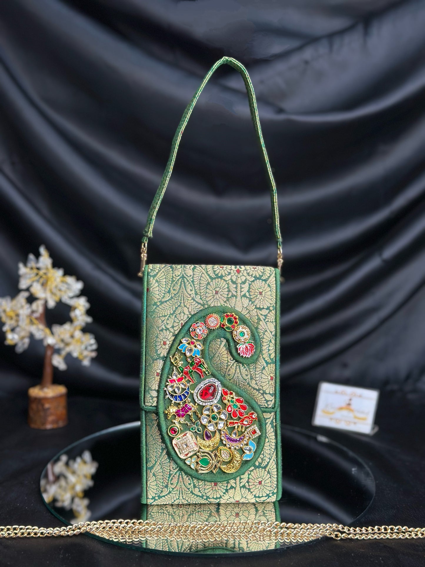 Naqsh Mobile Sling