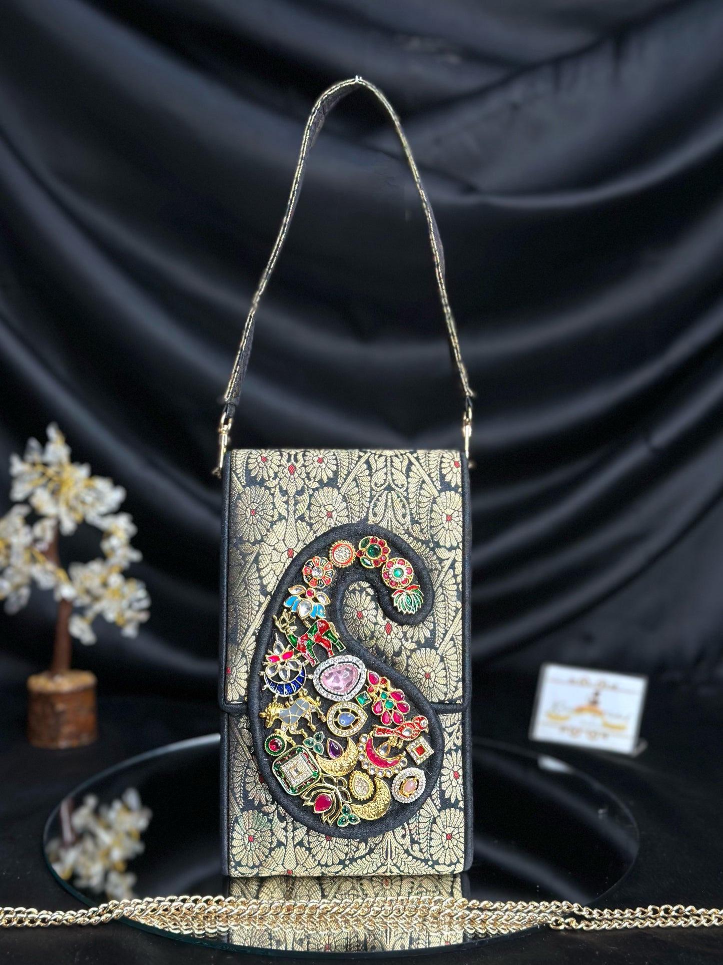 Naqsh Mobile Sling