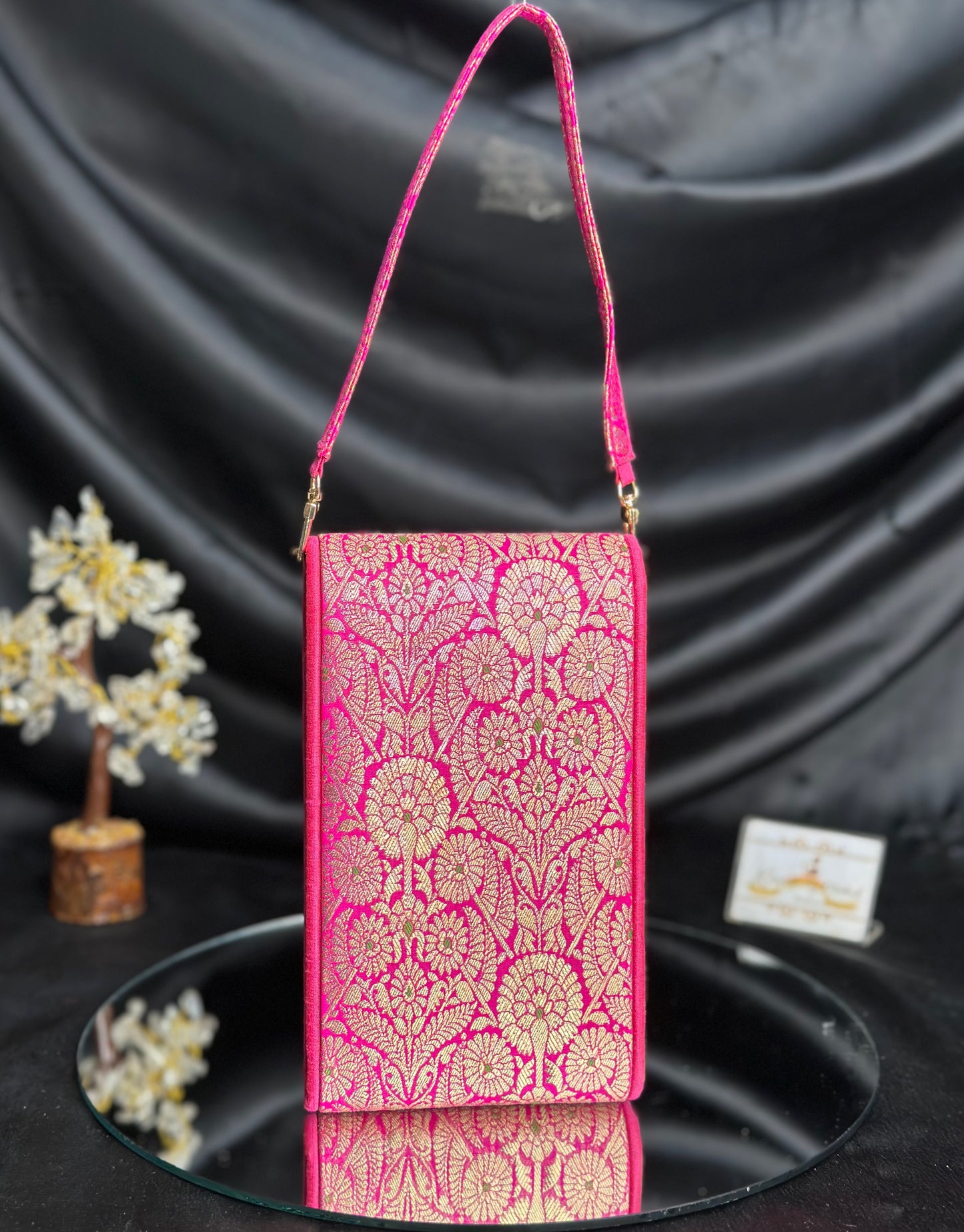 Naqsh Mobile Sling